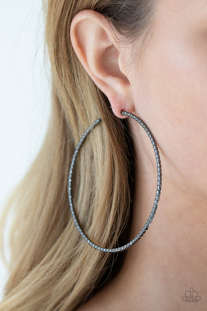 Pump Up The Volume - Black Hoop