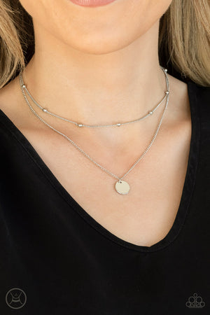Modestly Minimalist - Choker
