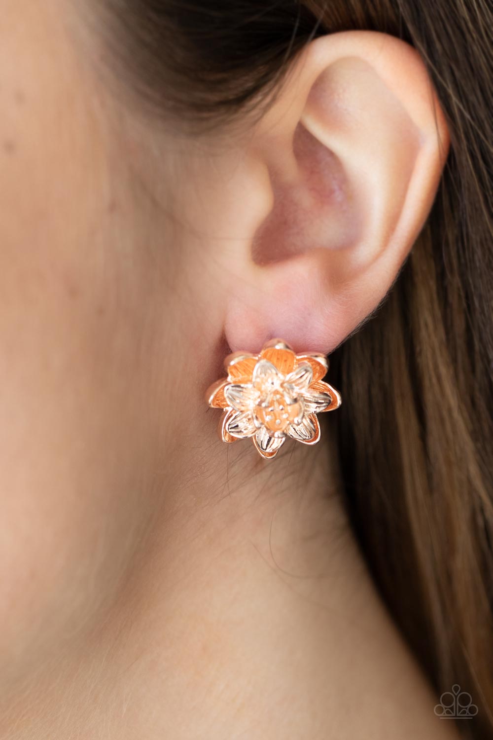 Water Lily Love - Rose Gold Post