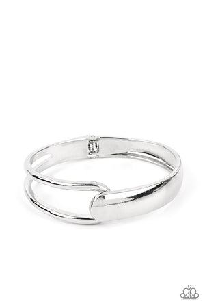 Couture Clutcher - Silver