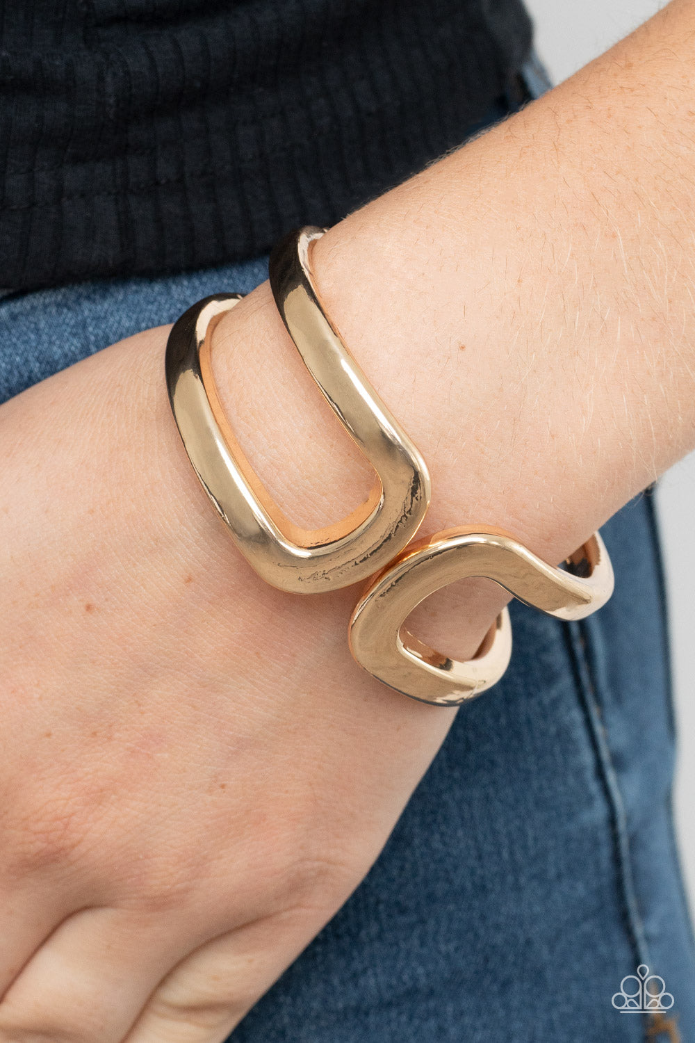 Industrial Empress - Gold Cuff-like Bangle