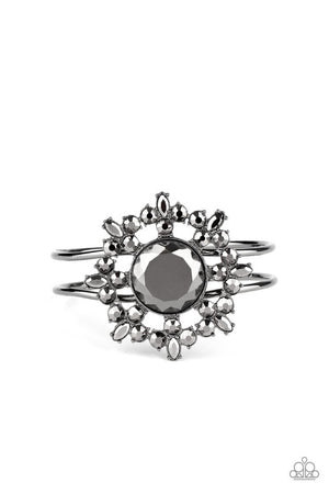 Elaborate Elegance - Black